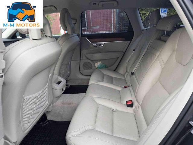 VOLVO V90 D4 AWD Geartronic Momentum