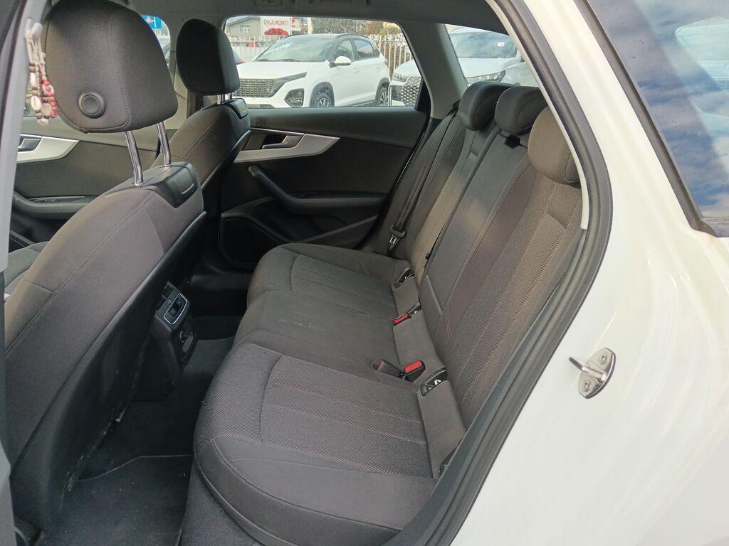 Audi A4 Avant 2.0 tfsi g-tron Business 170cv s-tronic