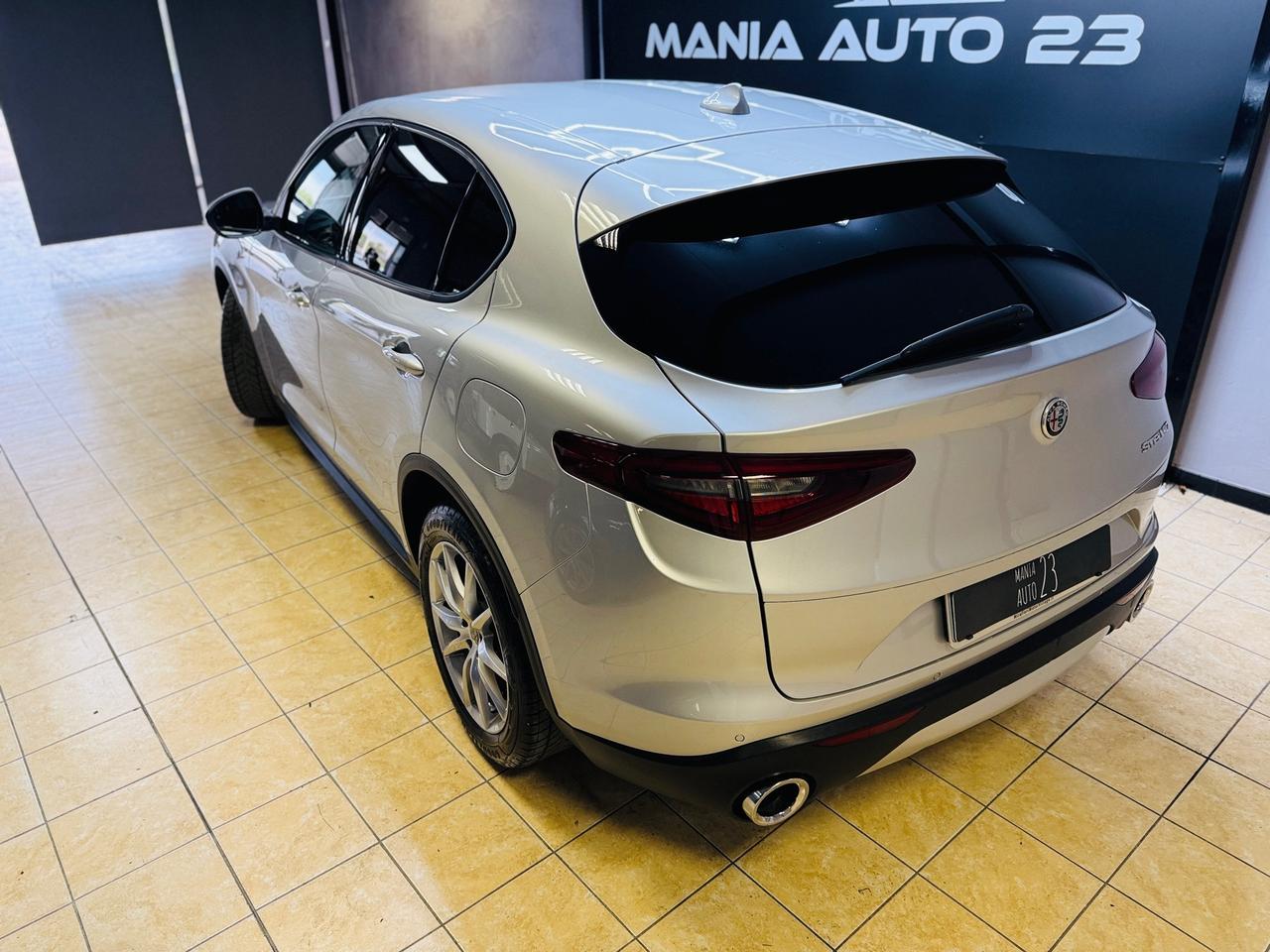 Alfa Romeo Stelvio 2.2 Turbodiesel 160 CV AT8 RWD RED PASSION*
