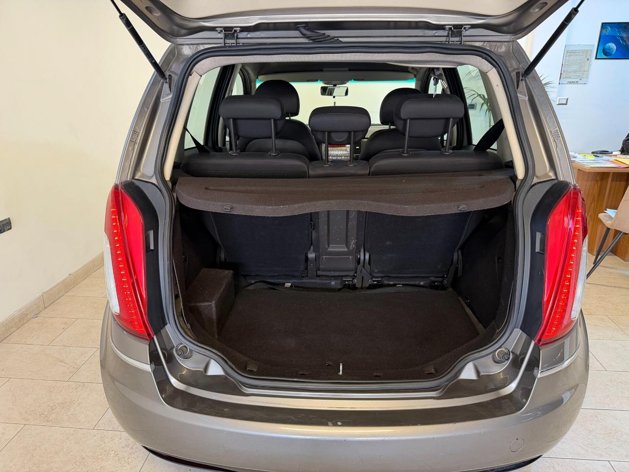 Lancia MUSA 1.4 8V GPL Ecochic Platino Full DISTRIBUZ TAGLIANDATA NEOPATENTATI