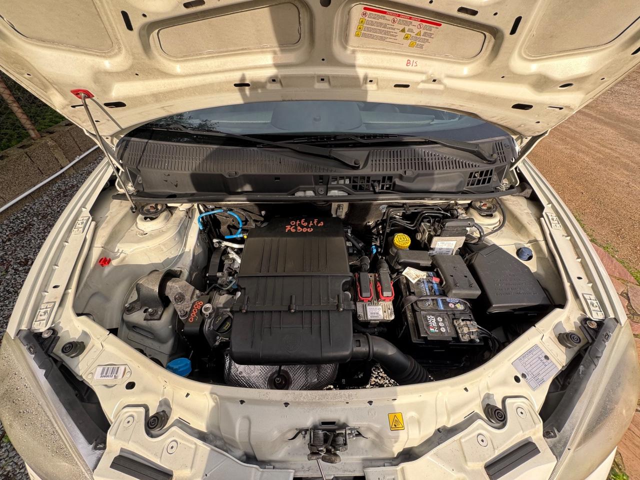 Lancia Ypsilon 1.2 69 PLATINUM