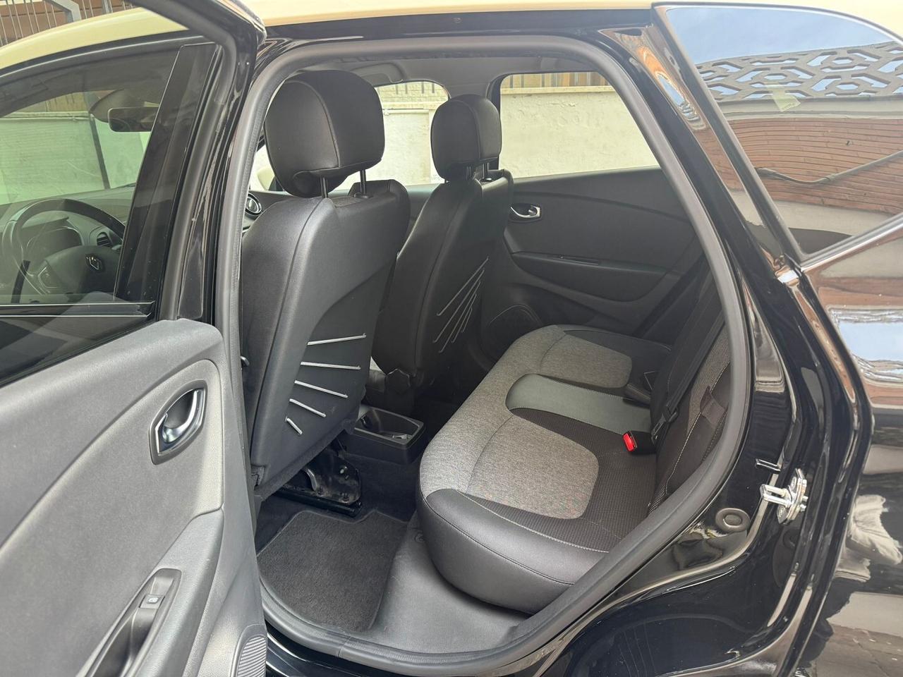 RENAULT Captur dCi 8V 90CV S&S Sport Edition2