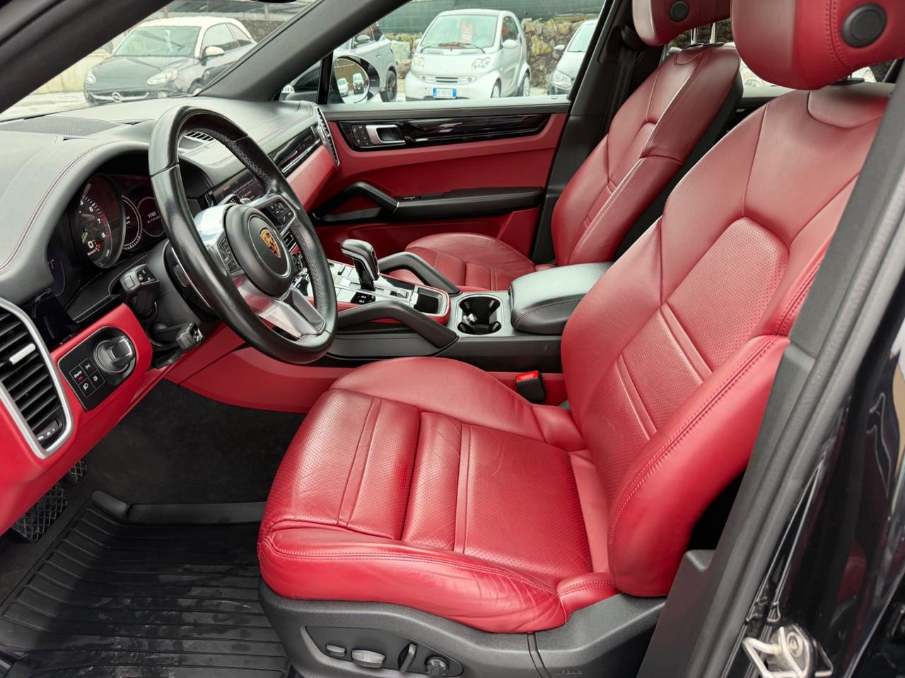 Porsche Cayenne Coupé 3.0 V6 E-Hybrid Platinum Edition