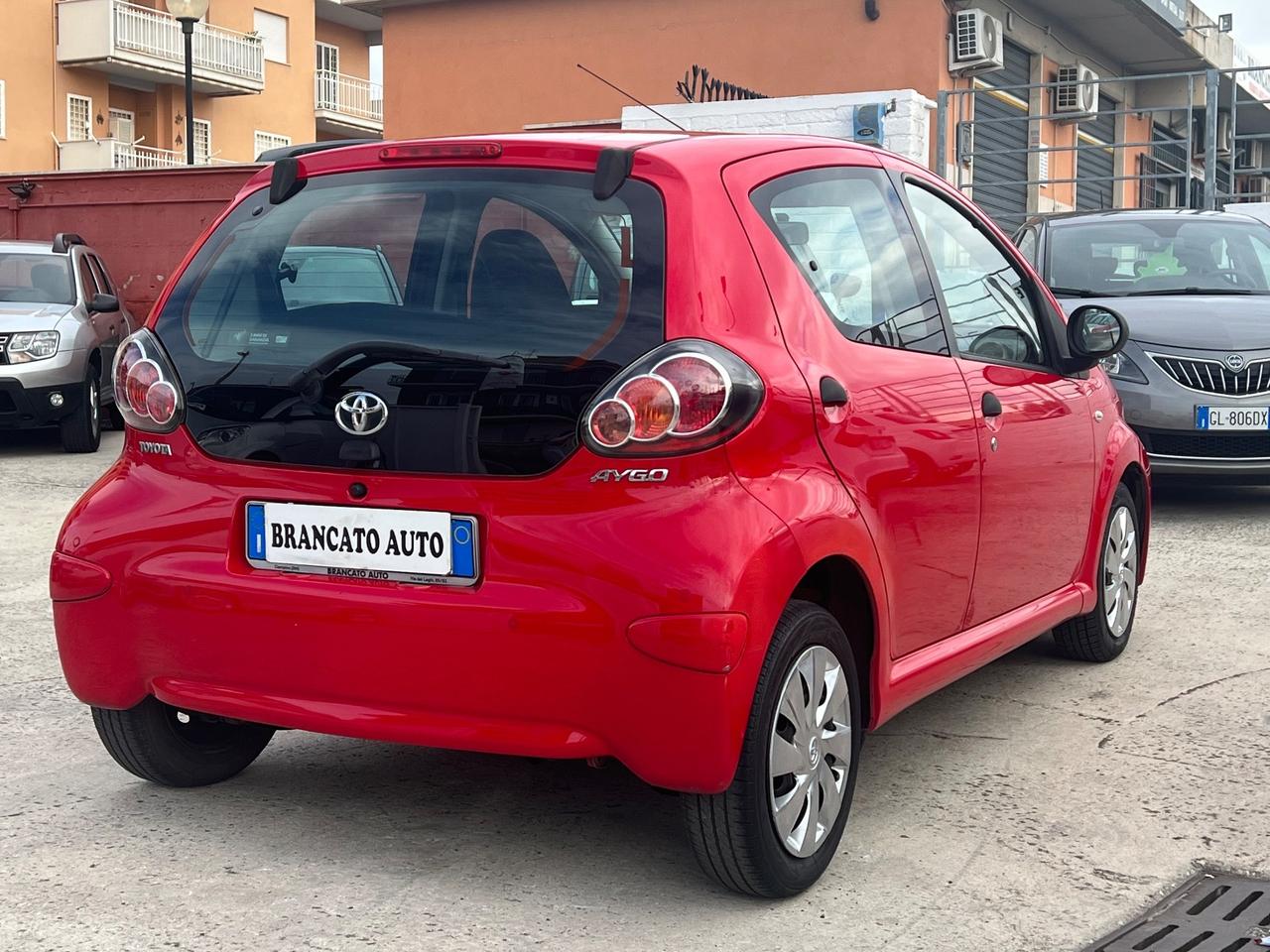 Toyota Aygo 1.0 12V VVT-i 5 porte Active Connect