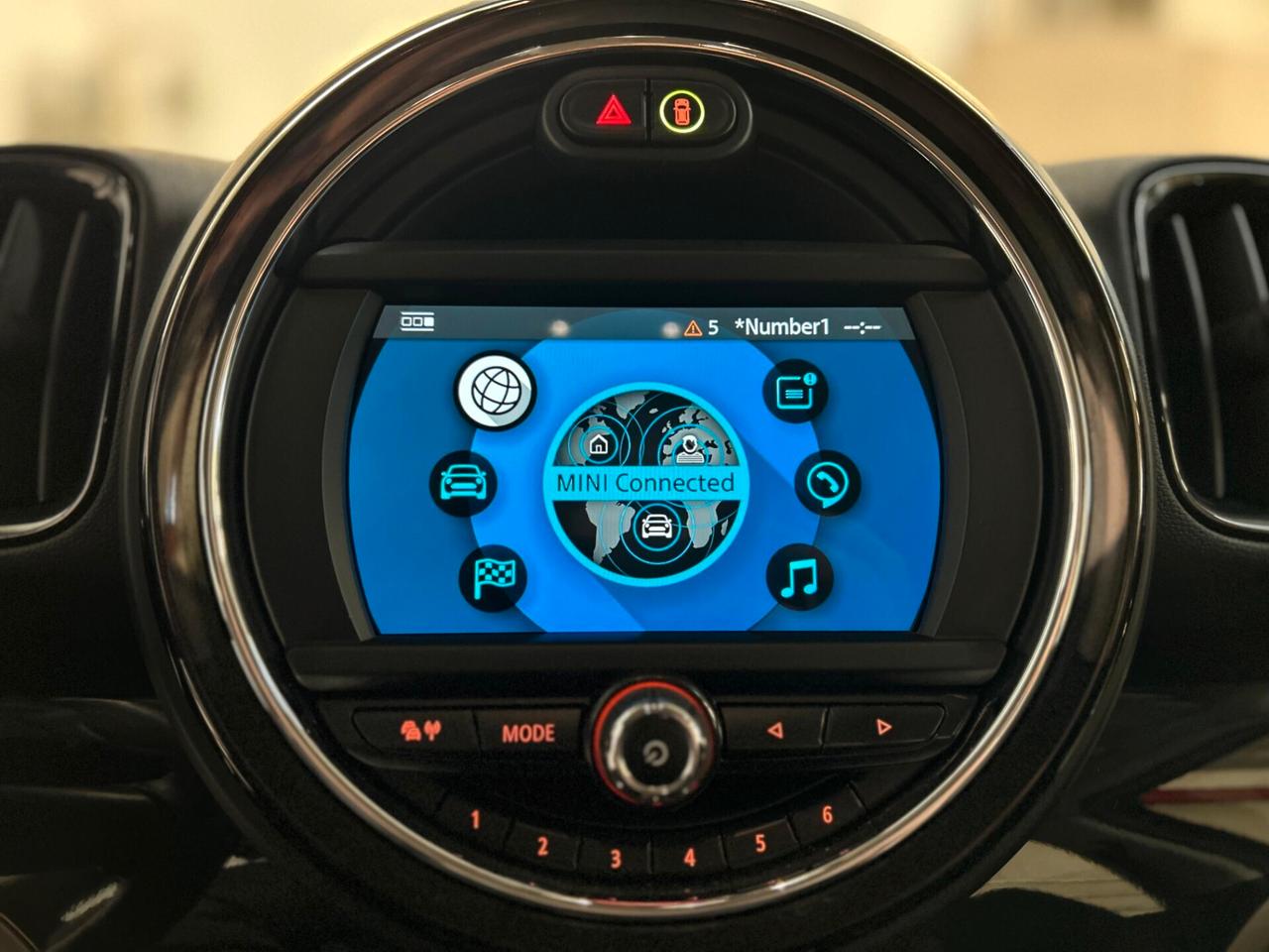 Mini Cooper D Countryman Hype Business 2.0 all4 c.auto-LEGGI SOTTO
