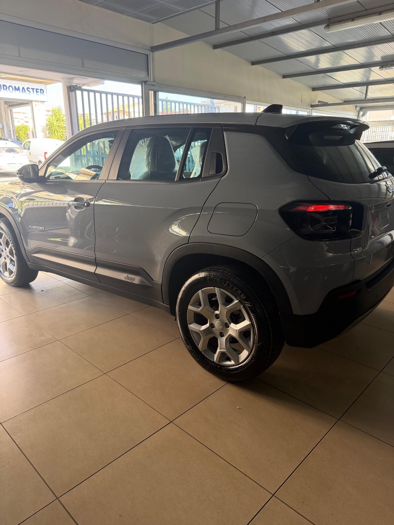 Jeep Avenger 1.2 Turbo 100 CV MHEV Altitude KM0