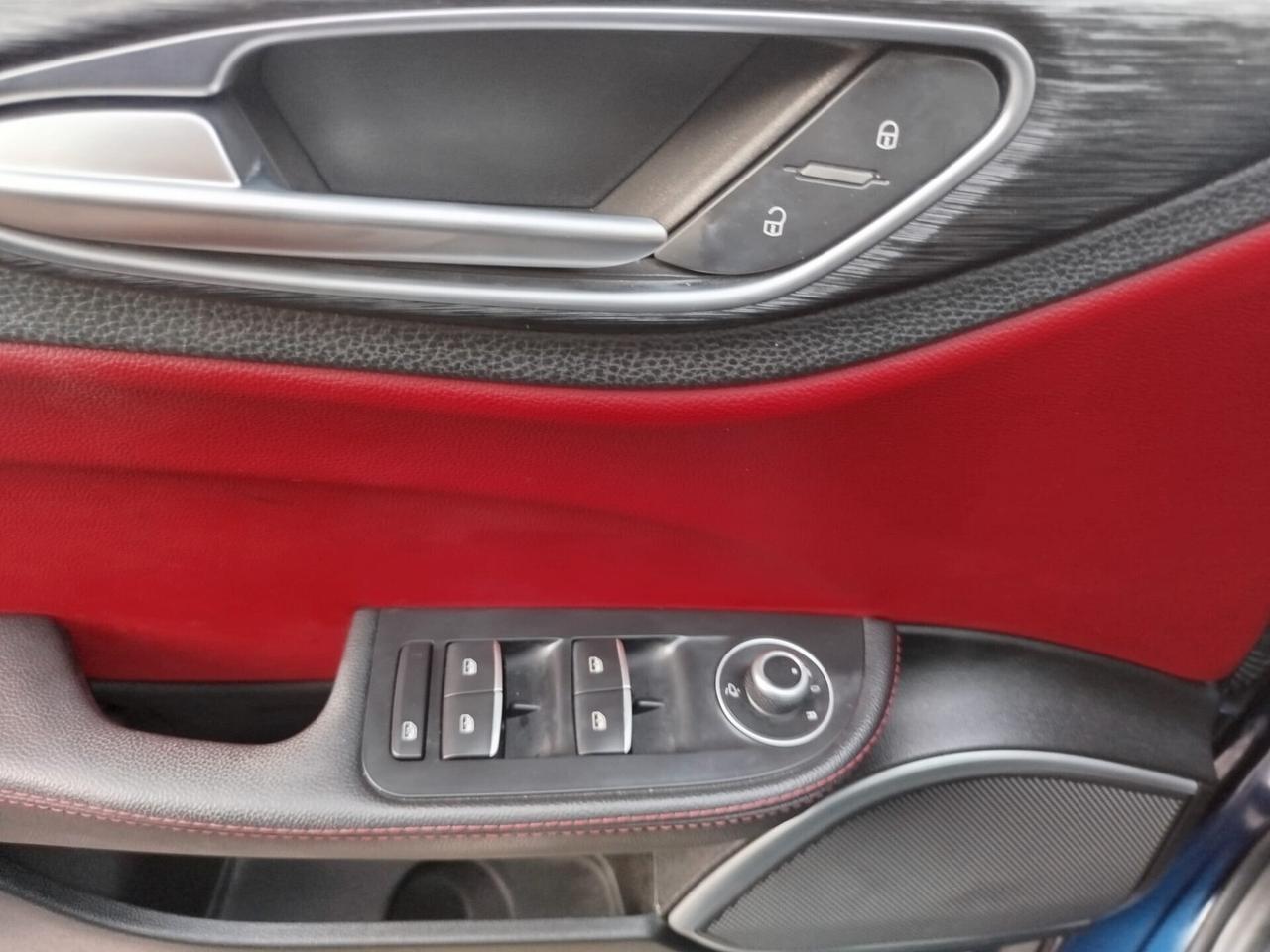 ALFA ROMEO GIULIA AT8 2.2 RESTYLING *PREZZO VERO* TAGLIANDO ALFA- KM CERTIFICATI