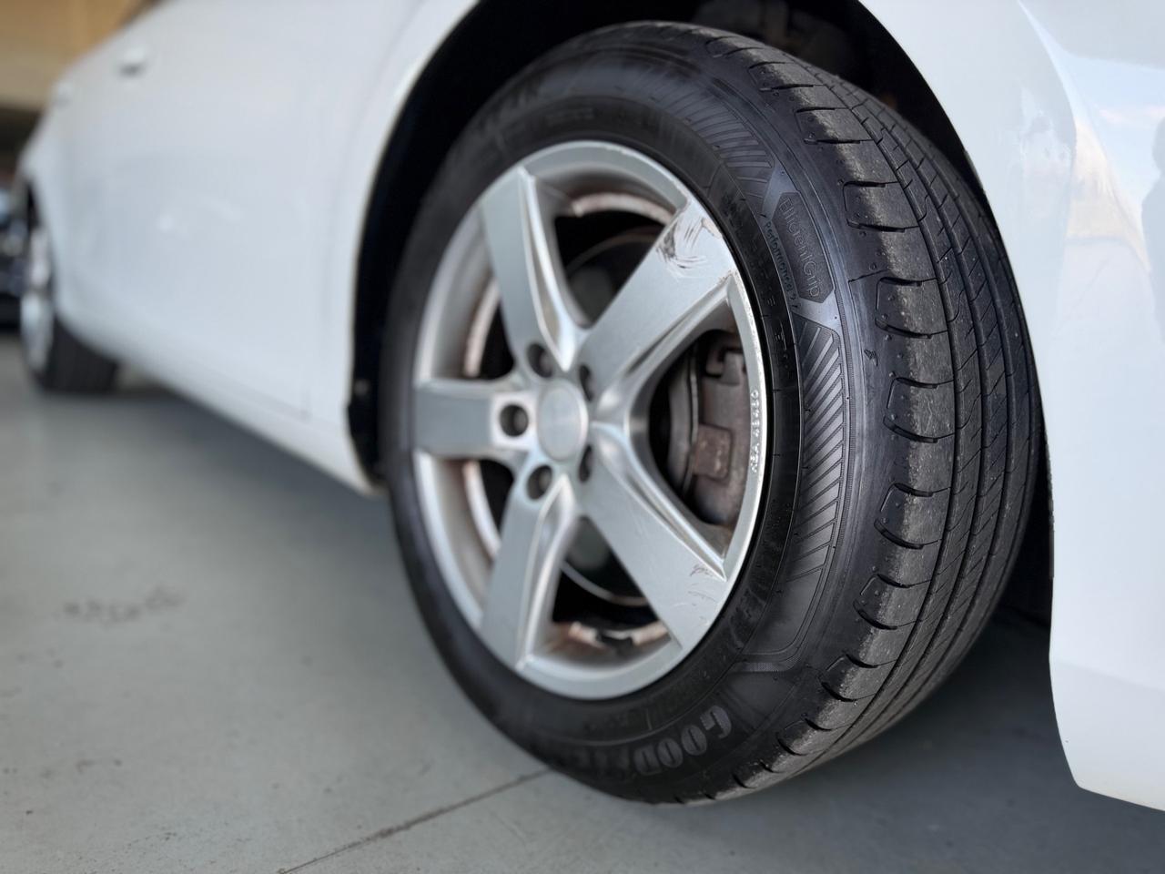 Volvo V40 D3 Geartronic Momentum