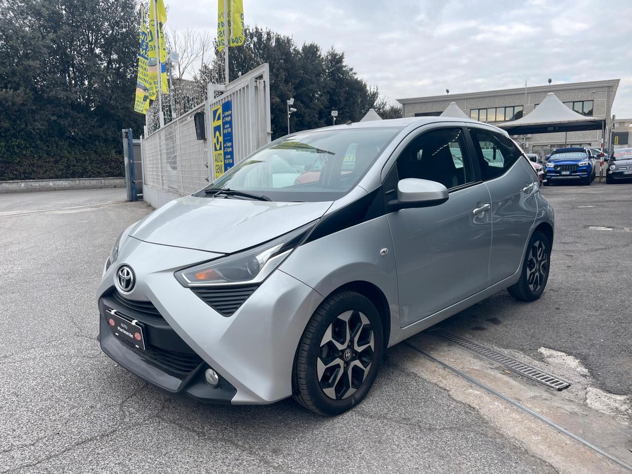 Toyota Aygo 1.0 VVT-i 72 CV 5 porte x-play