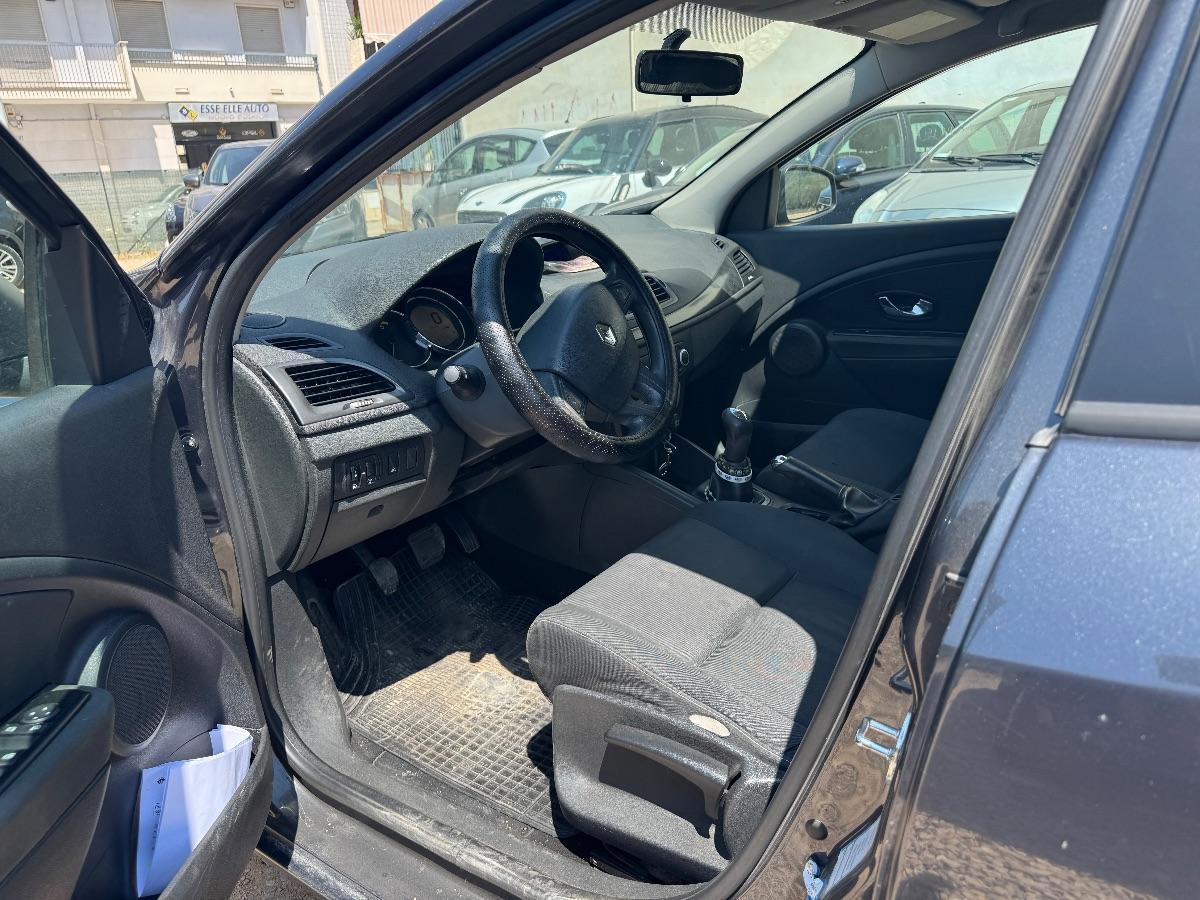RENAULT - Mégane - 1.5 dCi 90CV Attractive