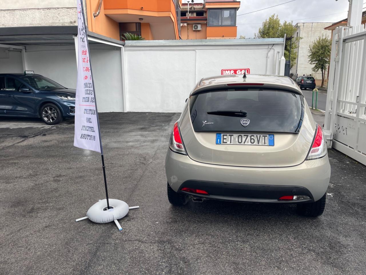 Lancia Ypsilon 1.2 69 CV 5 porte GPL Ecochic Gold