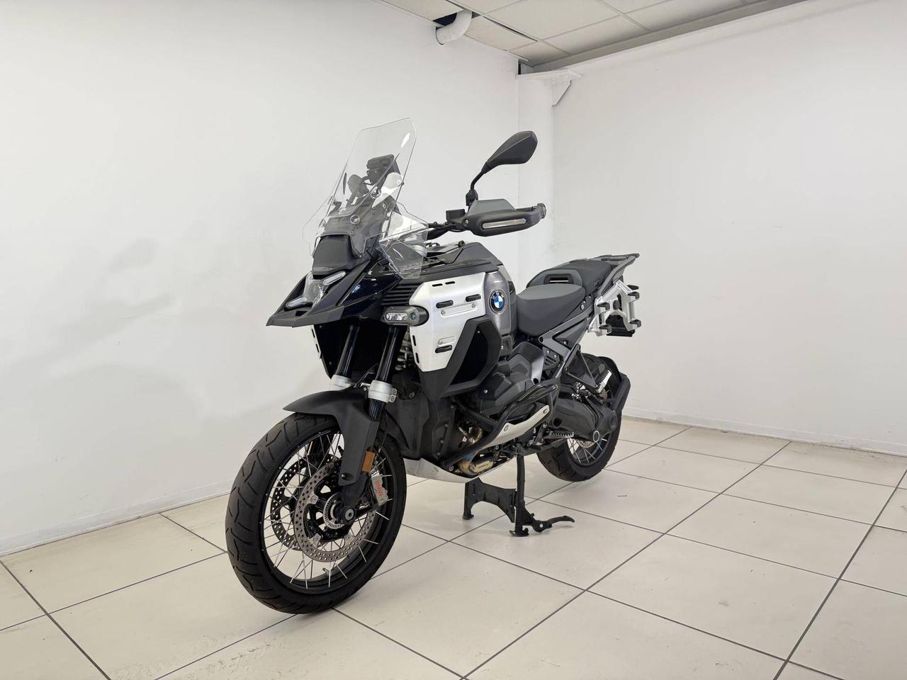 BMW R 1300 GS Adventure Triple Black