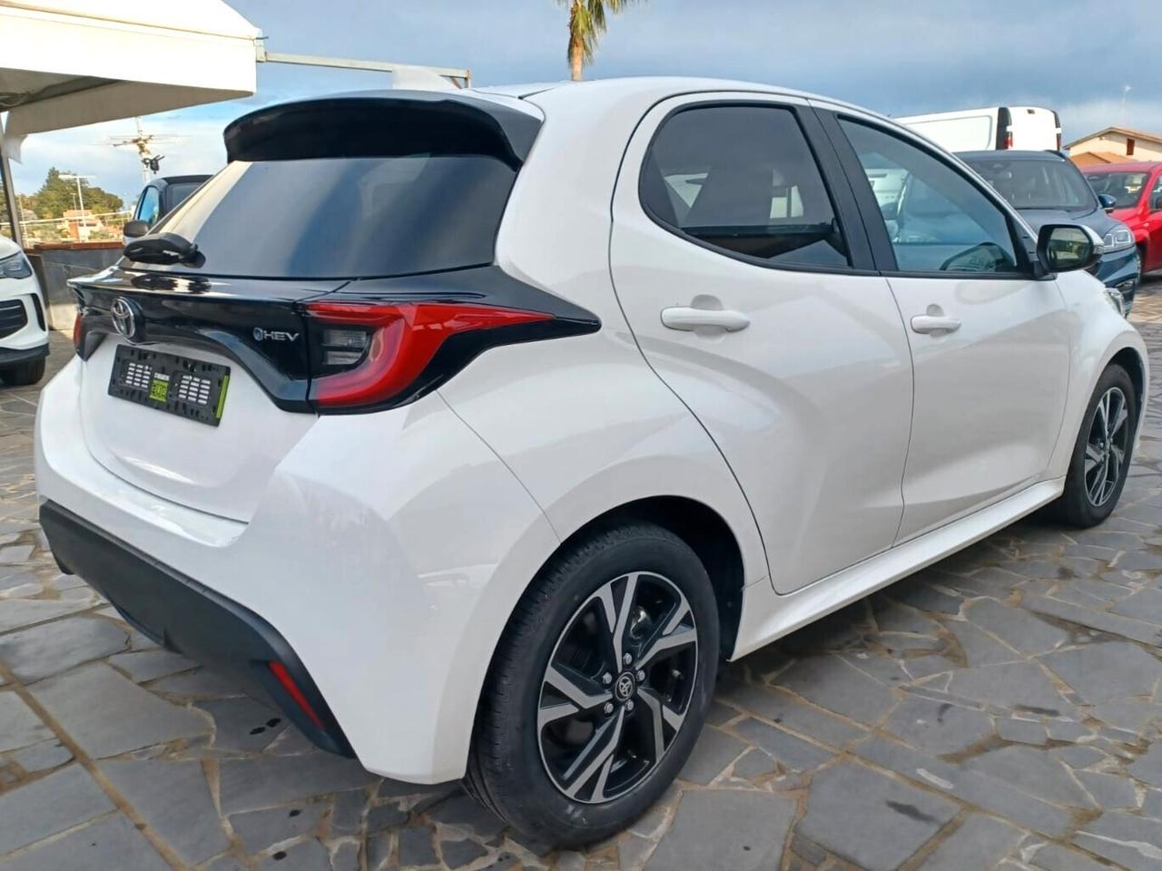 Toyota Yaris 1.5 Hybrid 5 porte Trend