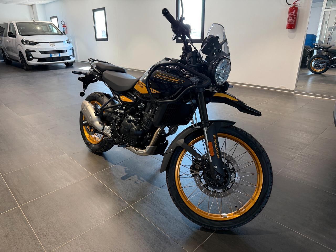 Royal Enfield Himalayan 450 Mana Black Rally pronta consegna