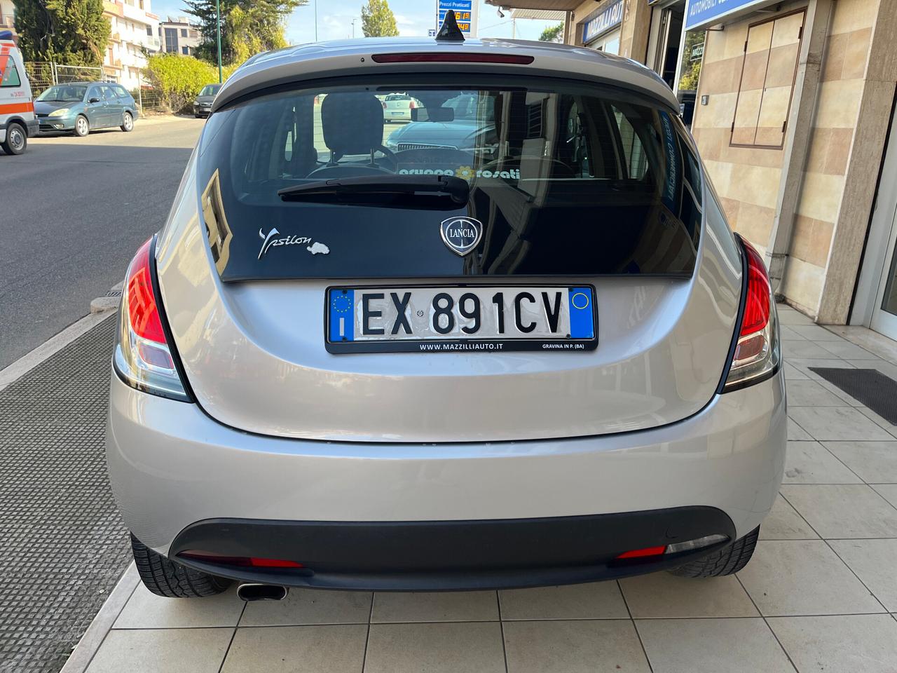 Lancia Ypsilon 1.2 69 CV 5 porte S&S Gold