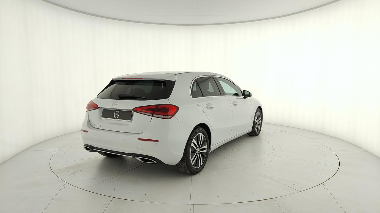 Mercedes-Benz A 180 d Sport auto