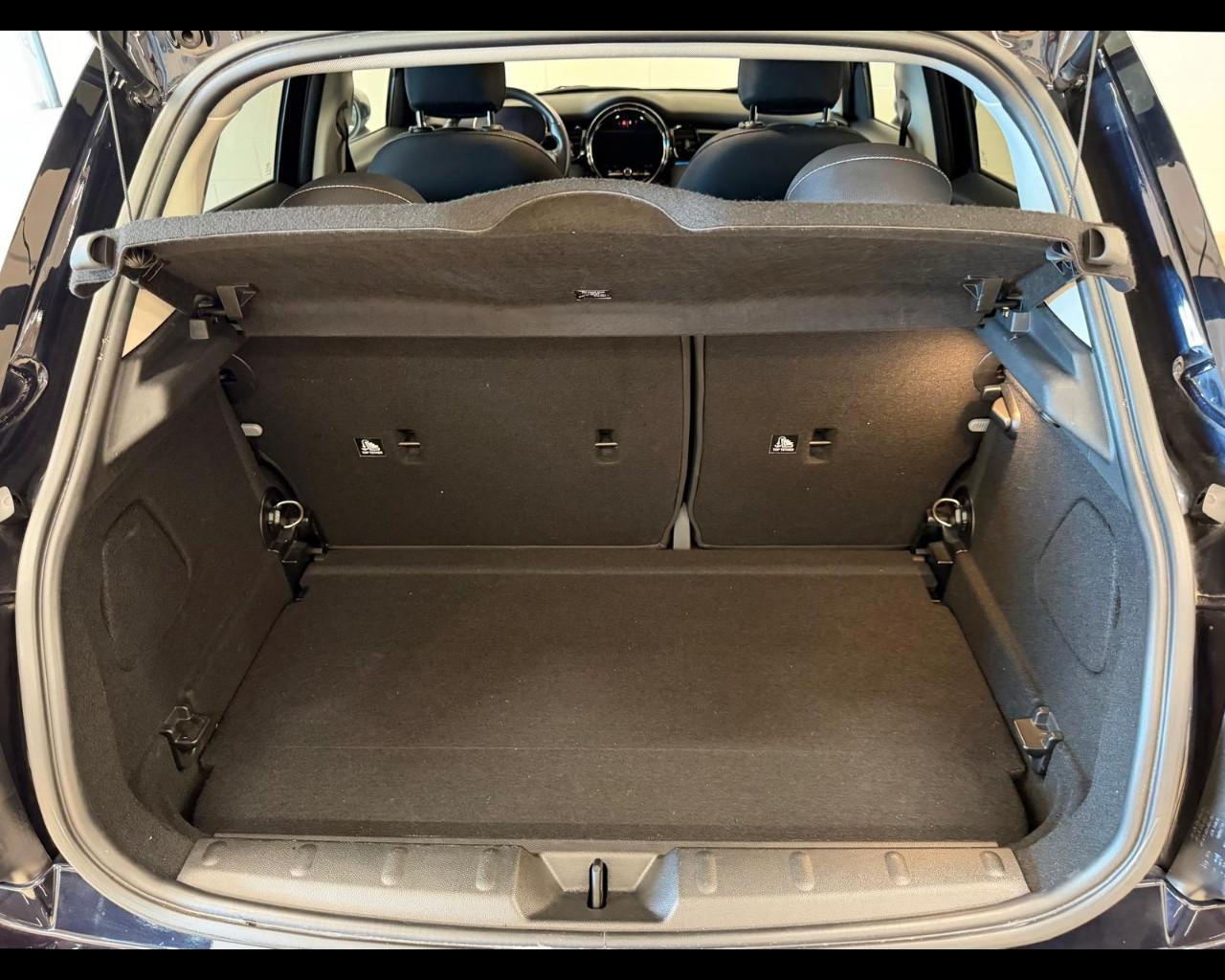 MINI Mini 5 porte (F55) - Mini 1.5 Cooper Classic 5 porte