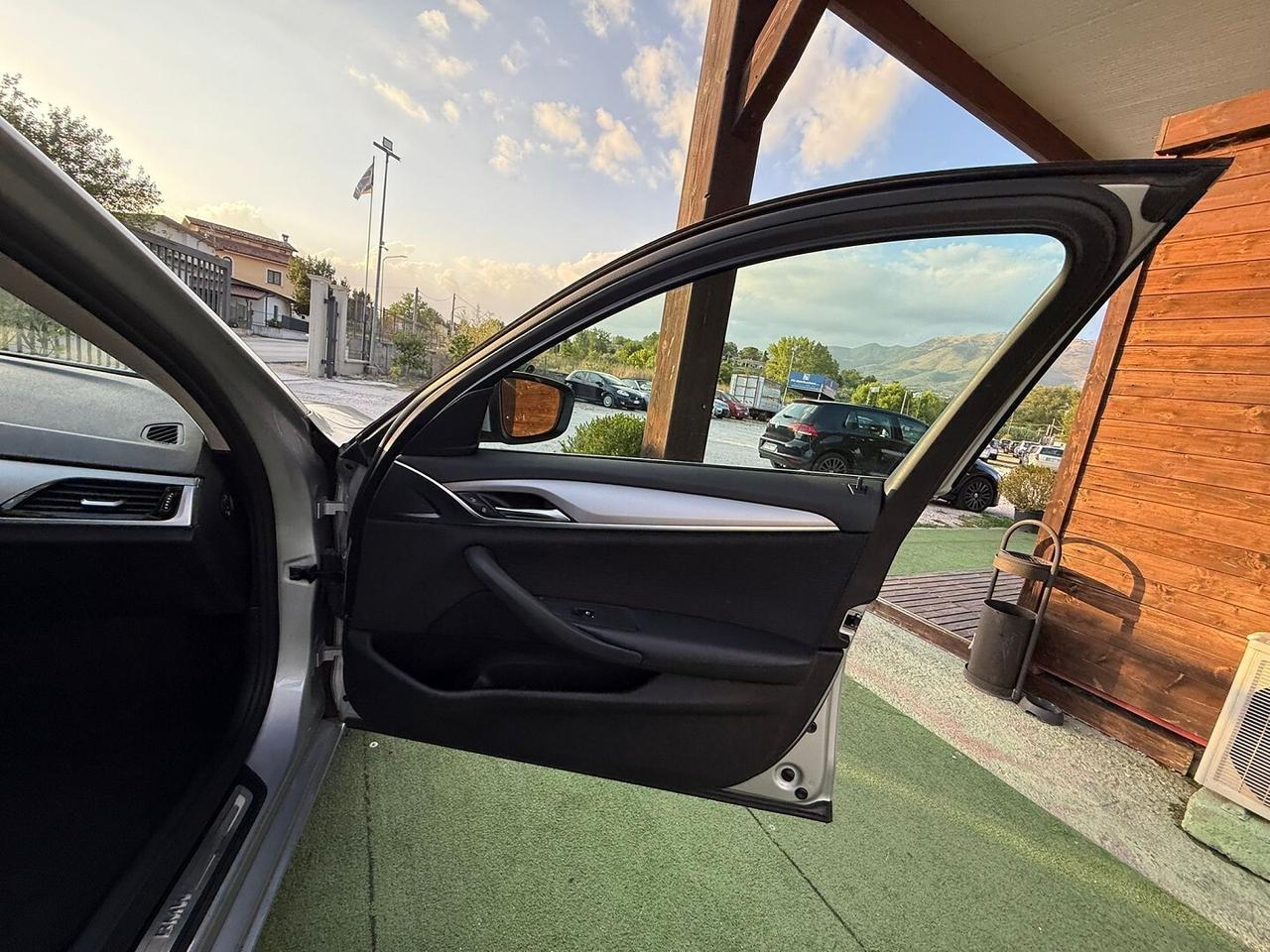 BMW SERIE 5 530D XDRIVE