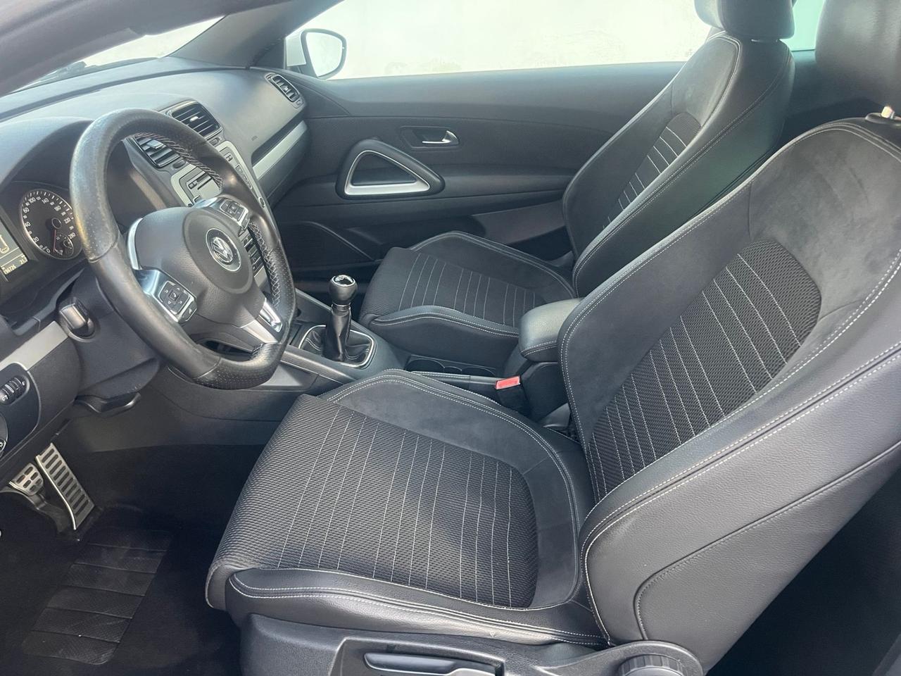 Volkswagen Scirocco 2.0 TDI 140CV DPF