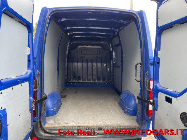 RENAULT Master T33 2.3 dCi 135 CV PASSO MEDIO