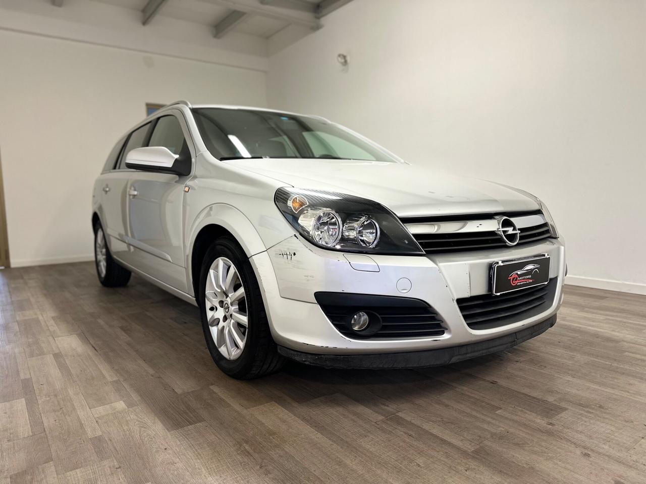 Opel Astra 1.9 16V CDTI 150CV Station Wagon Cosmo