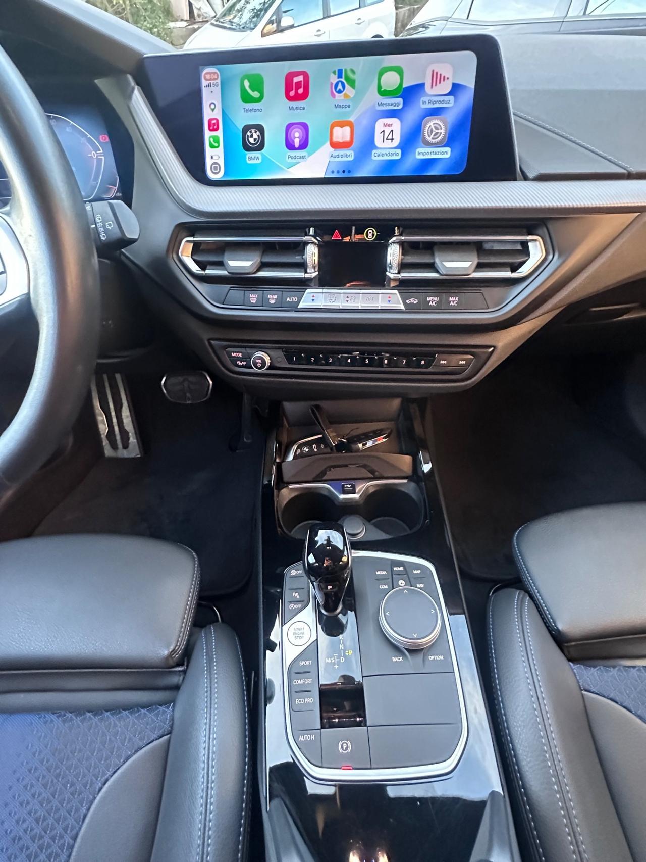 Bmw 118 118d 5p. Colorvision Edition MSPORT