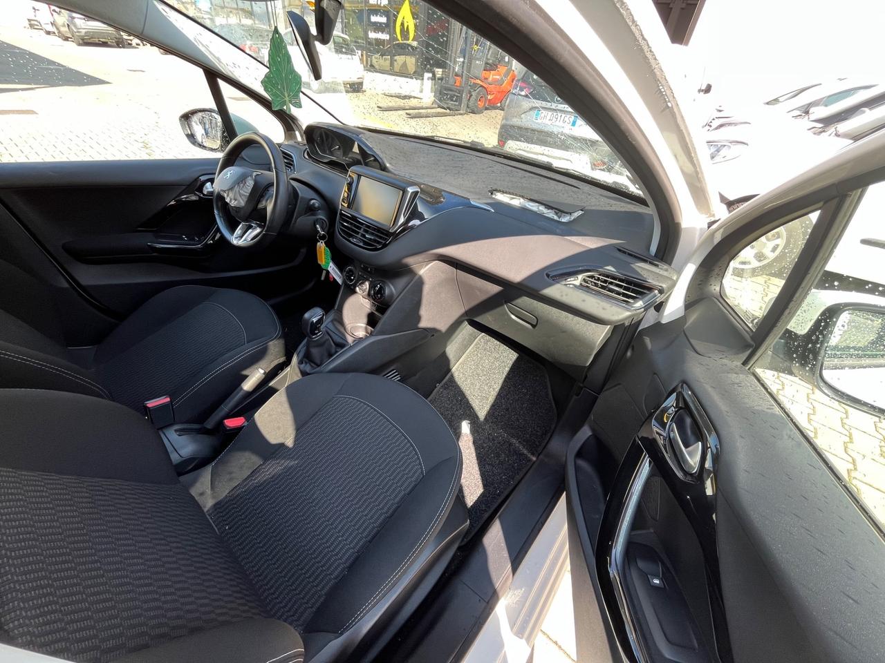 Peugeot 208 BlueHDi 75 3 porte Allure