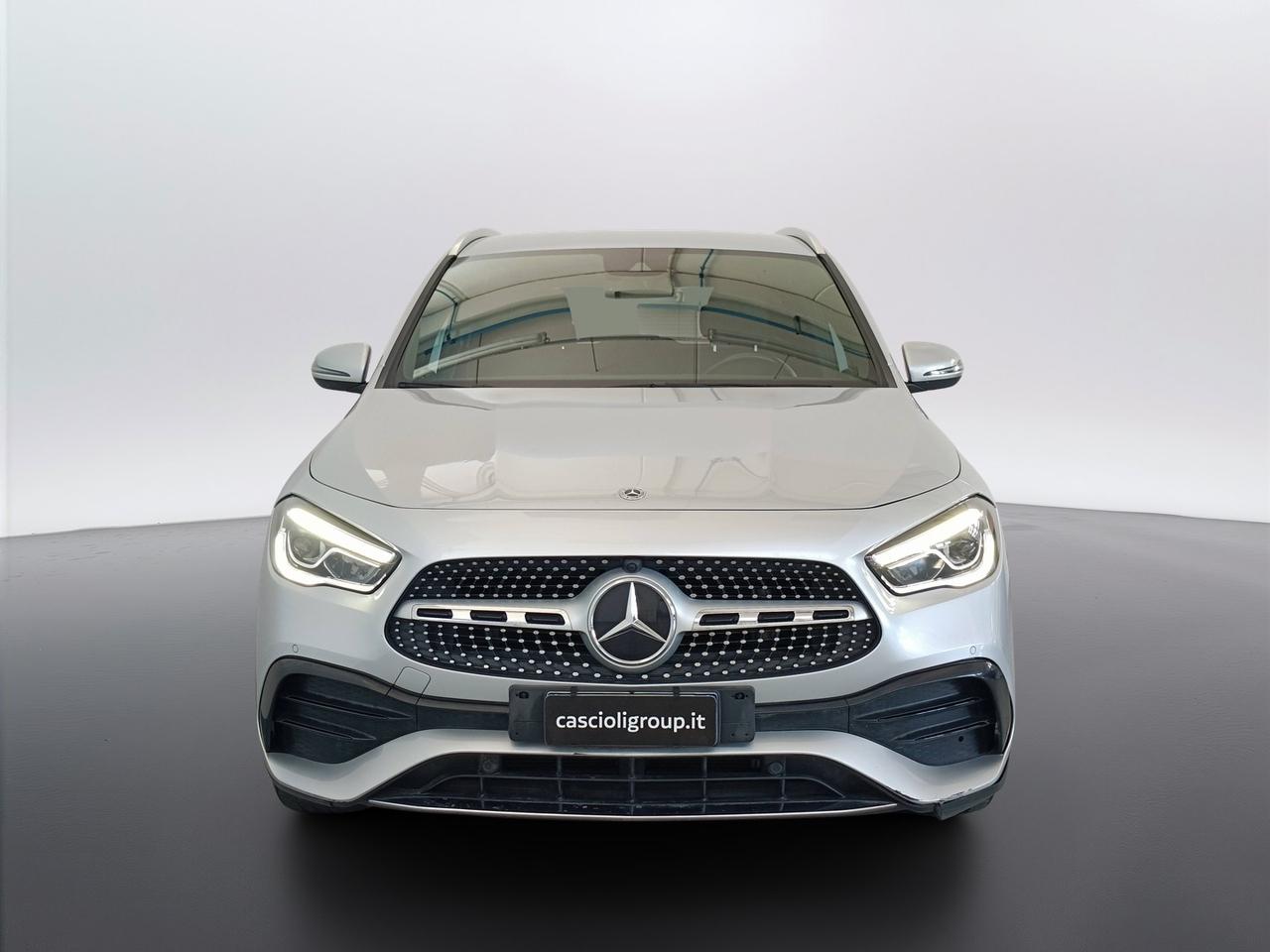 Mercedes-Benz GLA-H247 2020 - GLA 180 d Premium auto