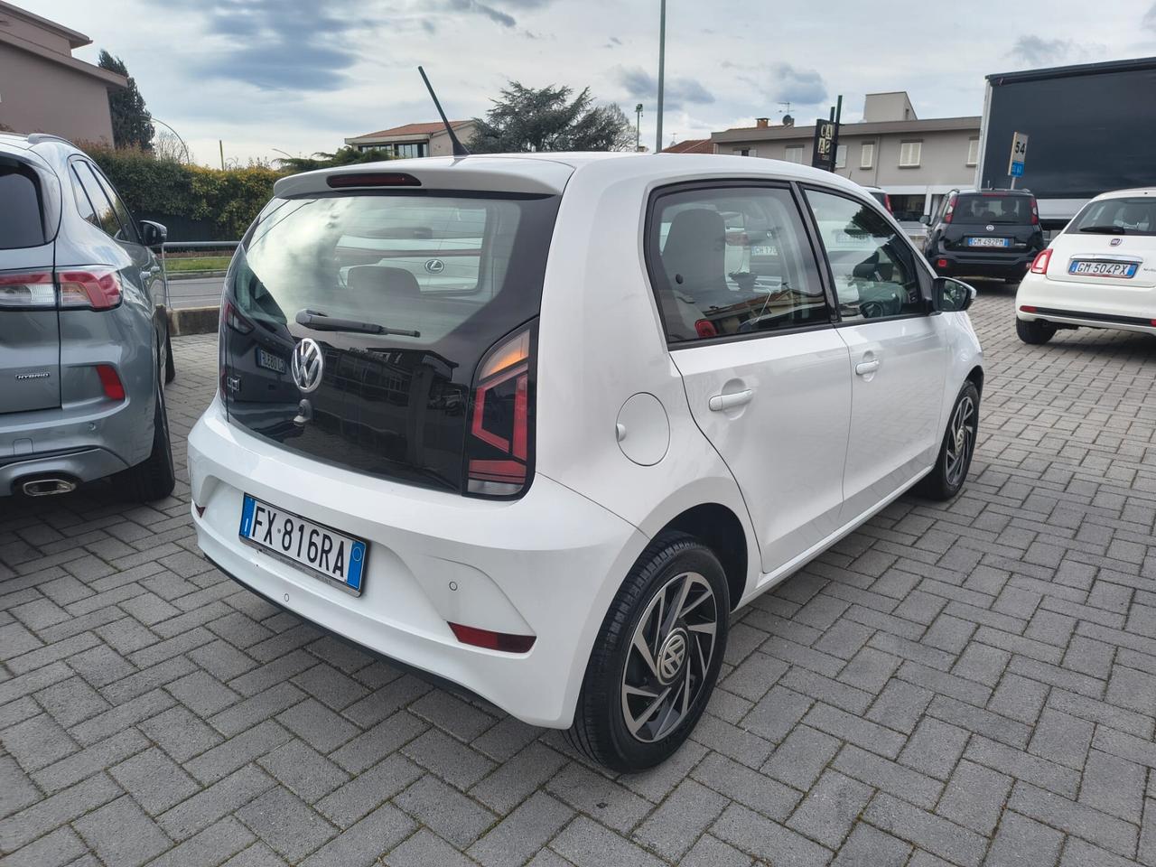 Volkswagen up! 1.0 BENZINA- 5p - OK NEOPATENTATI