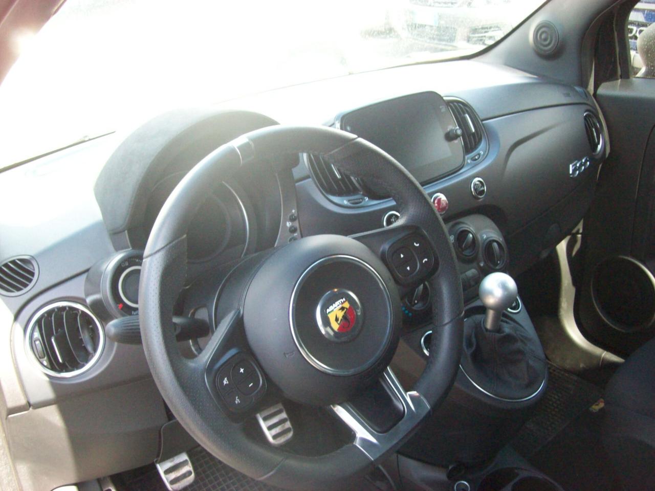 Abarth 595 1.4 Turbo T-Jet 165 CV