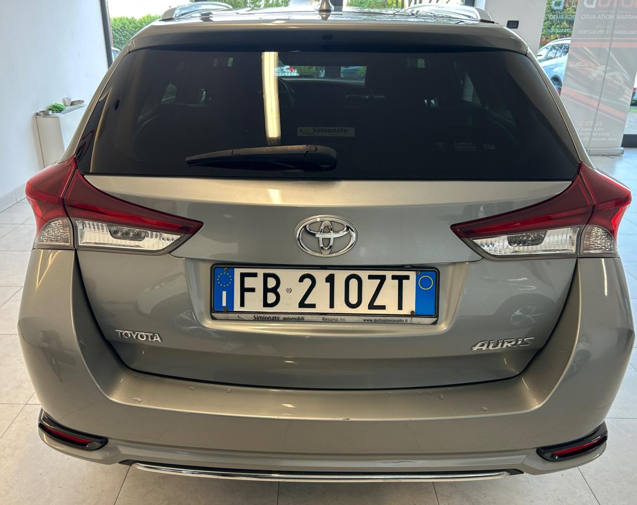 Toyota Auris 1.6 D-4D 82 kw 2015 EURO6B