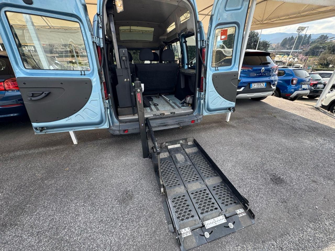 Fiat Doblò 1.9MJ 120CV trasporto disabili pedana idraulica