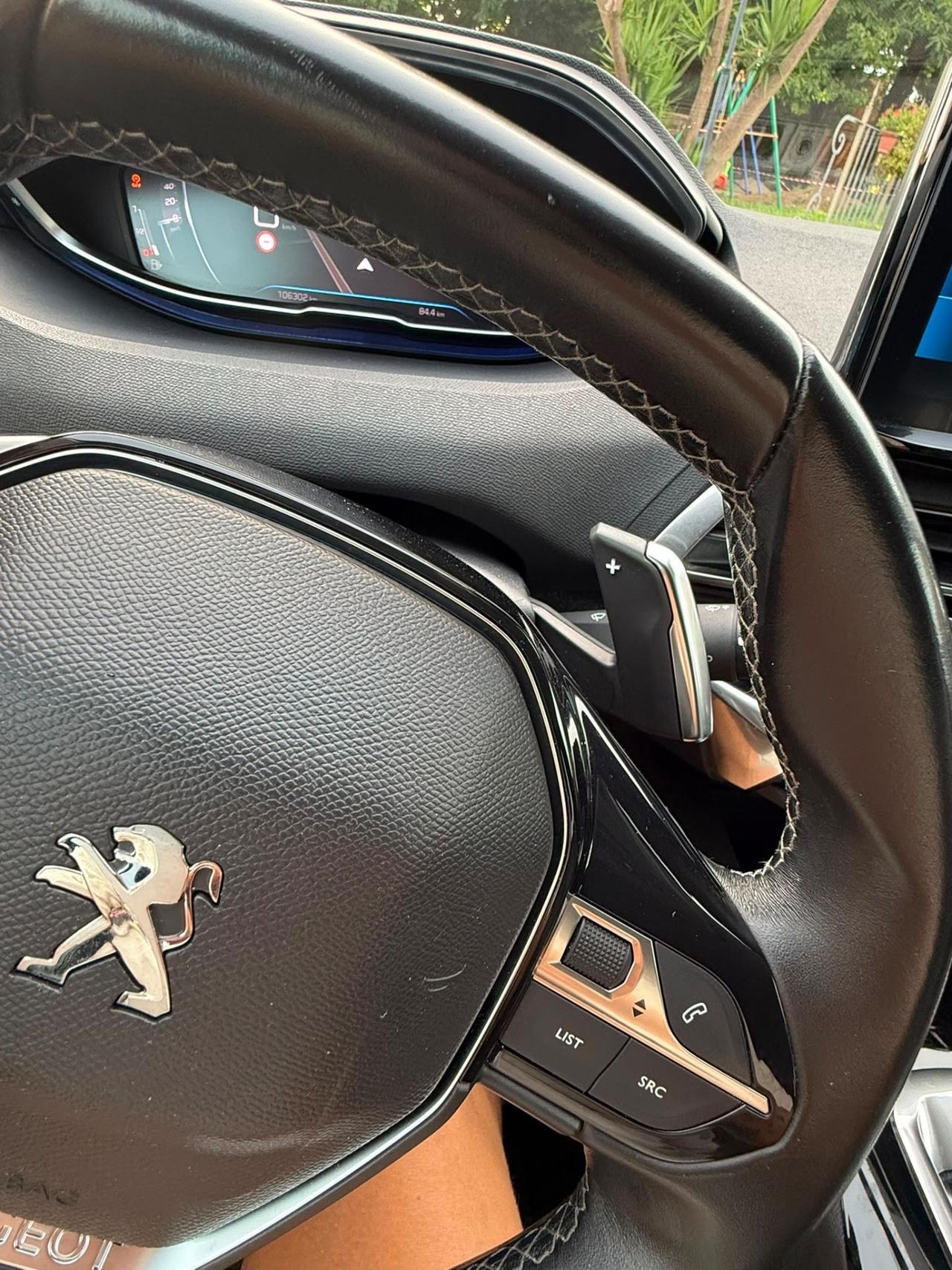Peugeot 3008 1.5 diesel anno 2022 uni proprietario