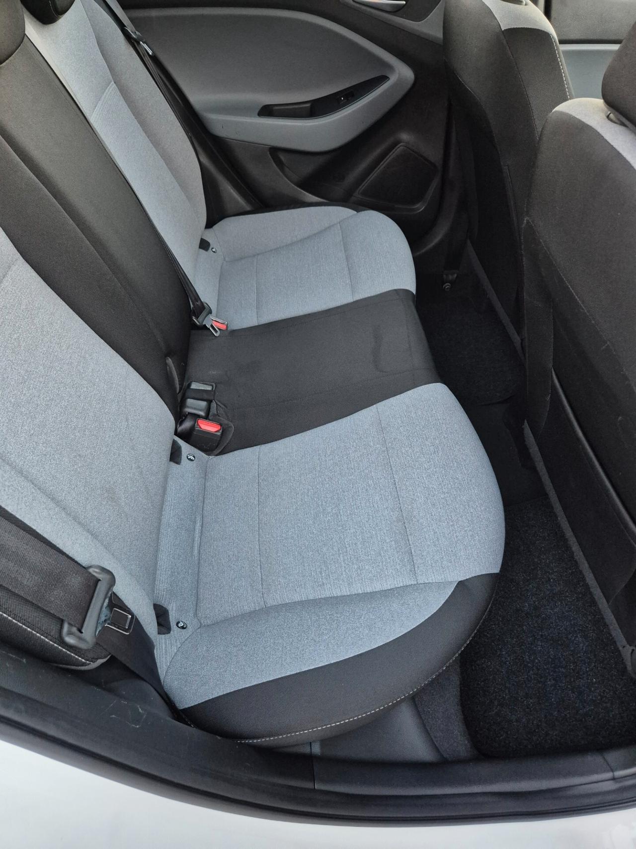 Hyundai i20 1.1 CRDi 12V 5 porte neopatentati