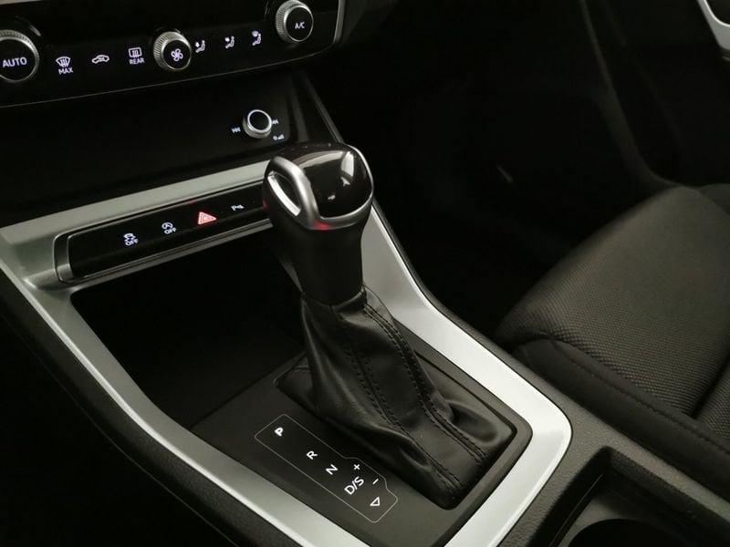 Audi Q3 40 2.0 tdi Business Advanced quattro 200cv s-tronic