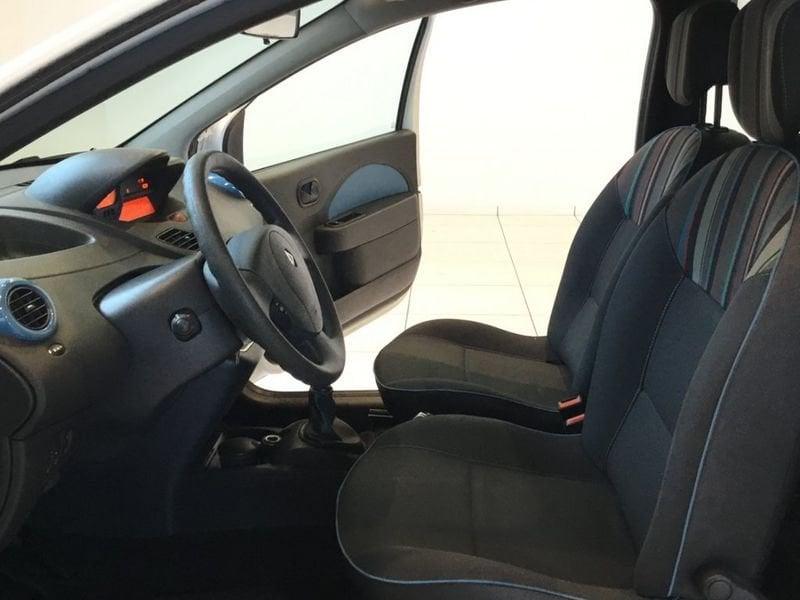 Renault Twingo LIVE 1.2 75cv