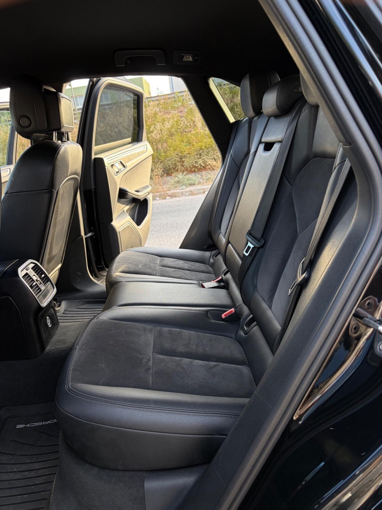 Porsche Macan S 3.0 d 250cv Full Tagliandata