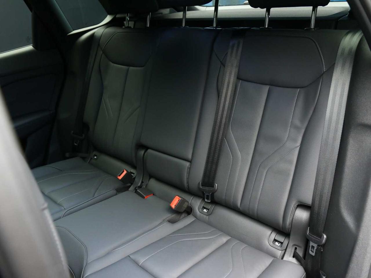 Audi Q3 20.tfsi s line edition #50385