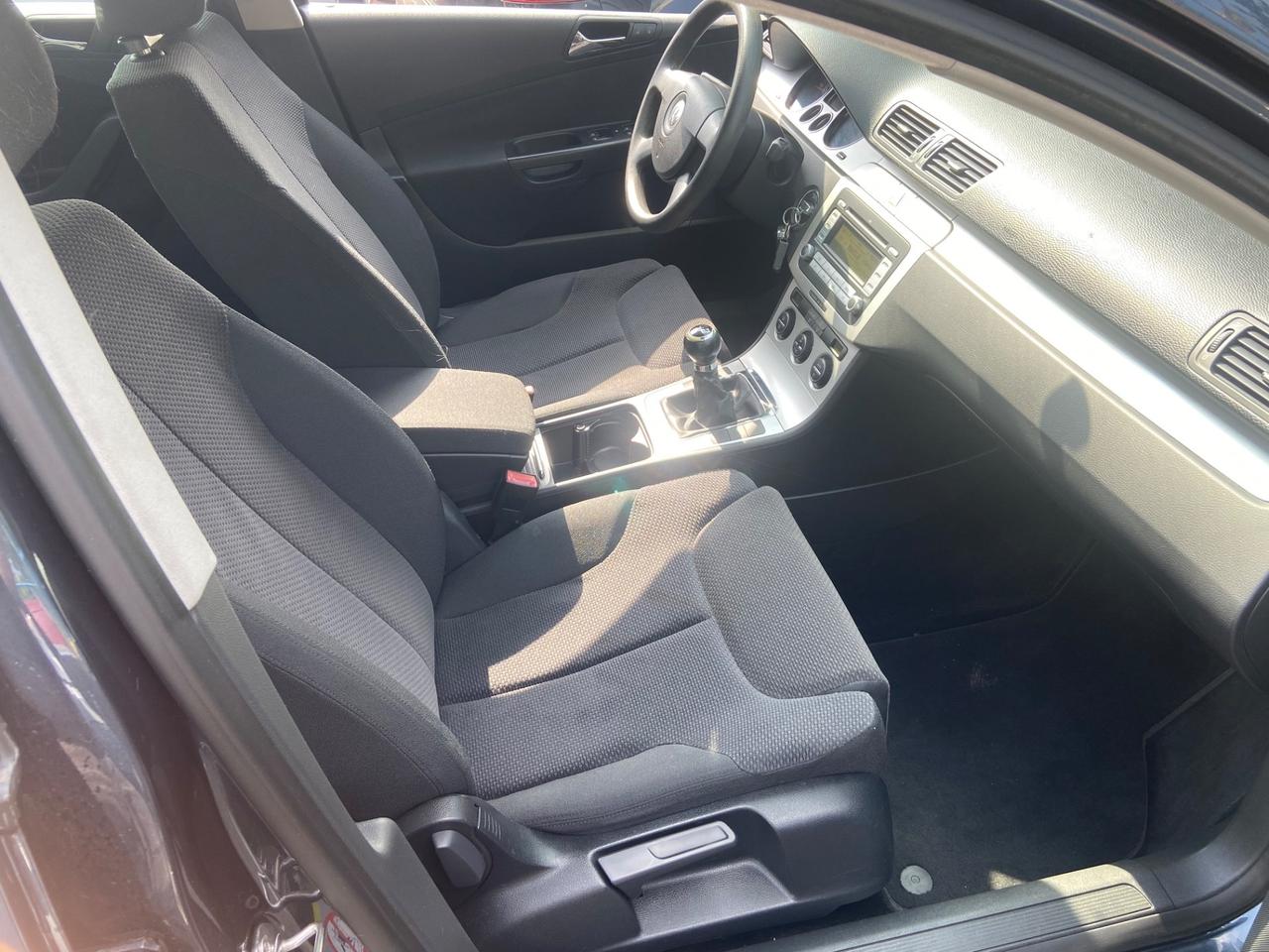 Volkswagen Passat 1.9 TDI/105CV Var. Comfortline