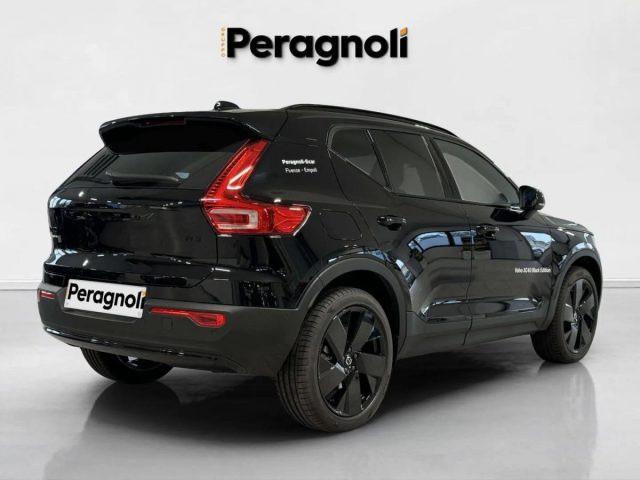 VOLVO XC40 B3 ULTRA BLACK EDITION AUTOMATICA KM0