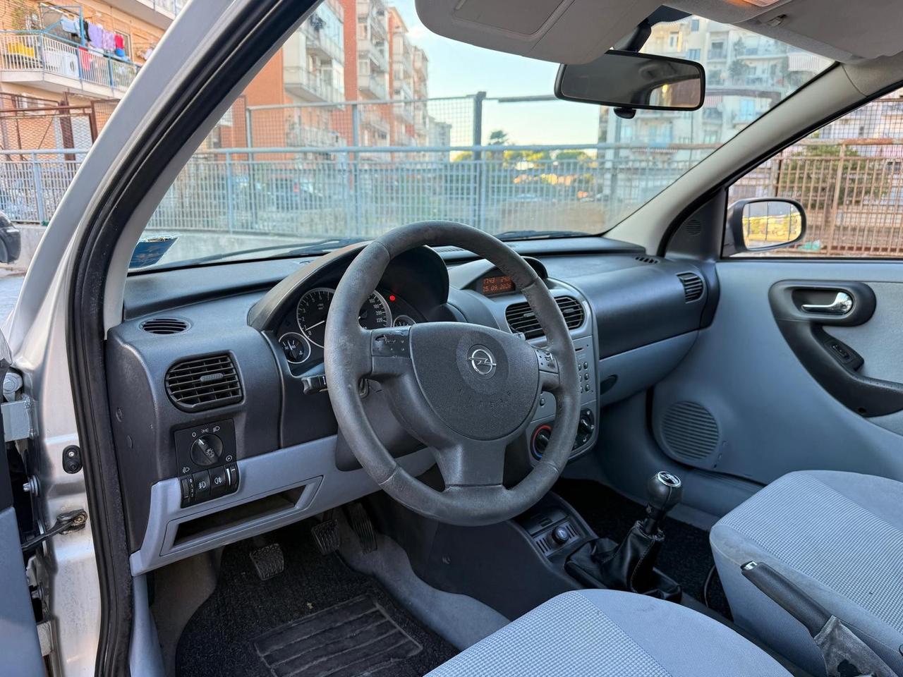 Opel Corsa 1.2i 16V cat 5 porte Enjoy