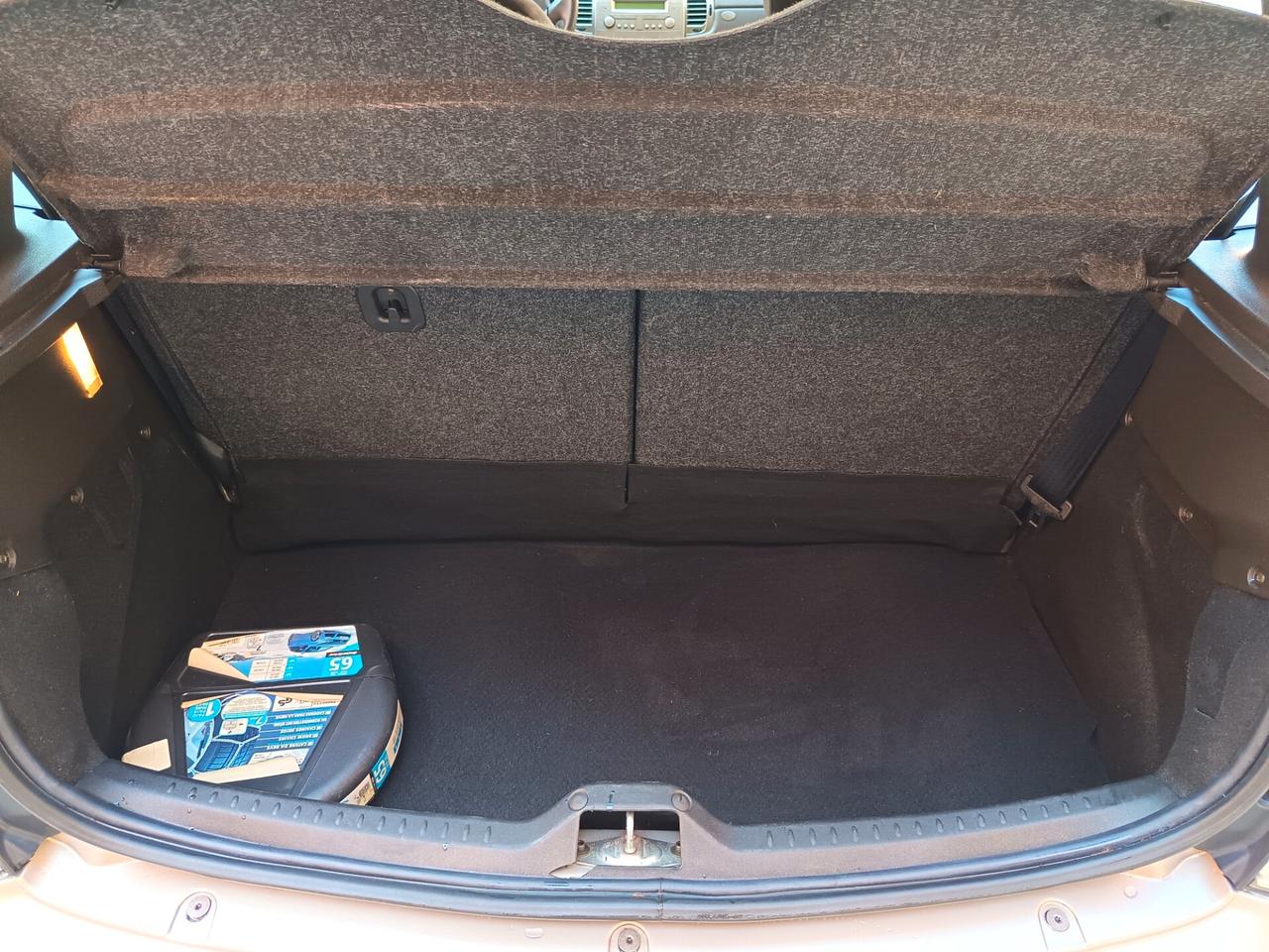 Lancia Ypsilon 1.2 benz 100.000km NEOPATENT