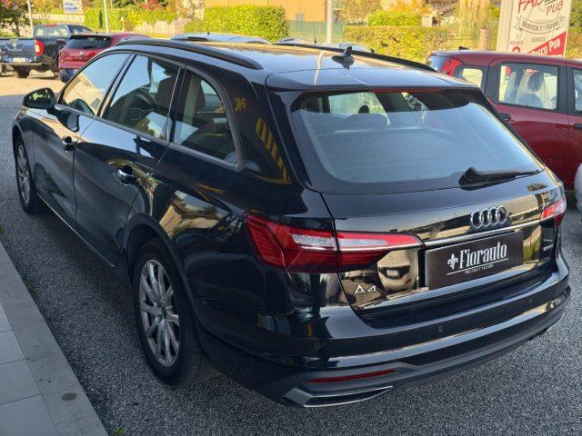 AUDI A4 Avant 40 TDI quattro S tronic Business Advanced