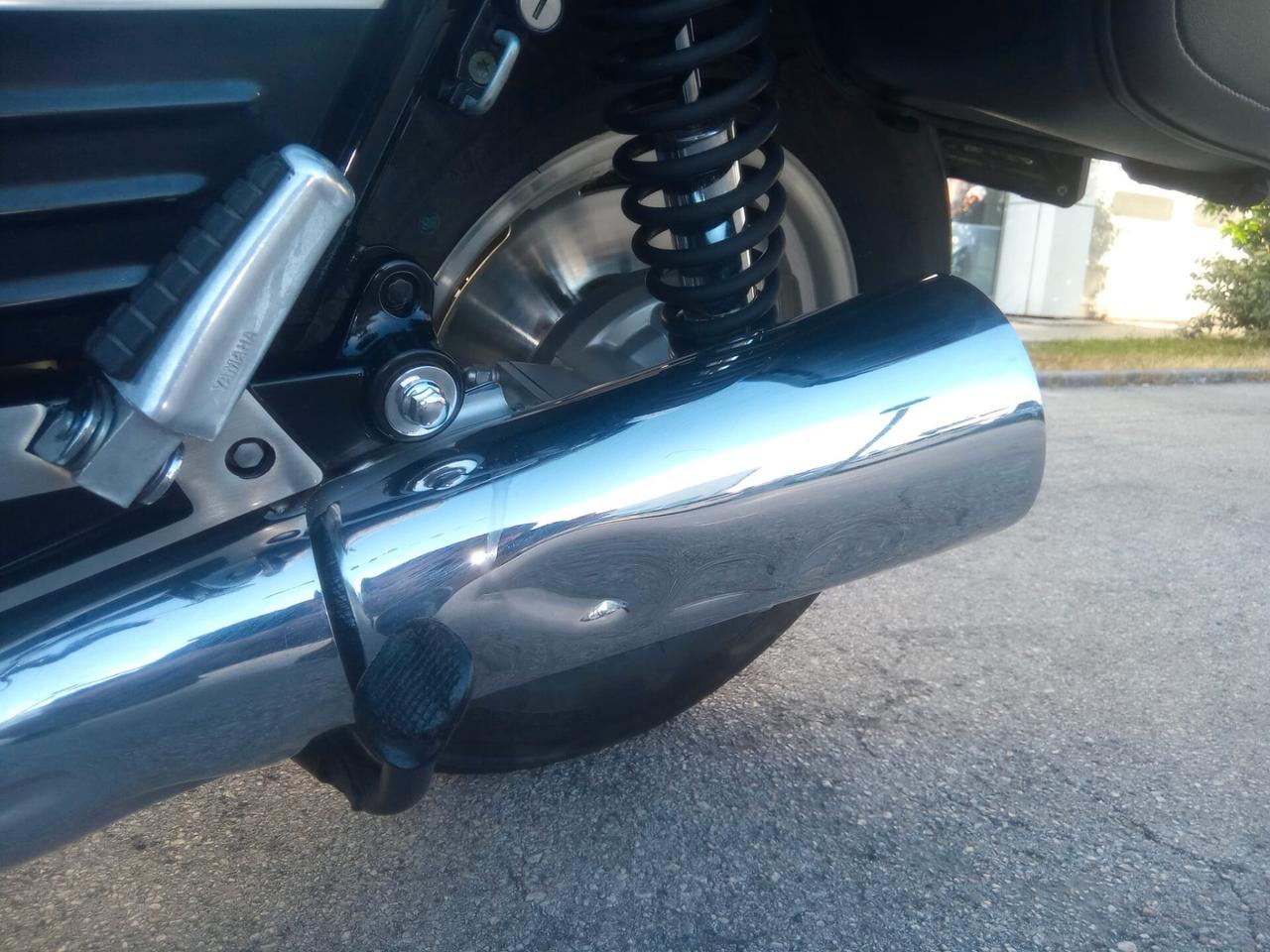 Yamaha VMAX 1200