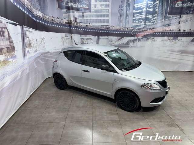 Lancia Ypsilon 1.2 69 CV 5 porte GPL Ecochic Elefantino Blu