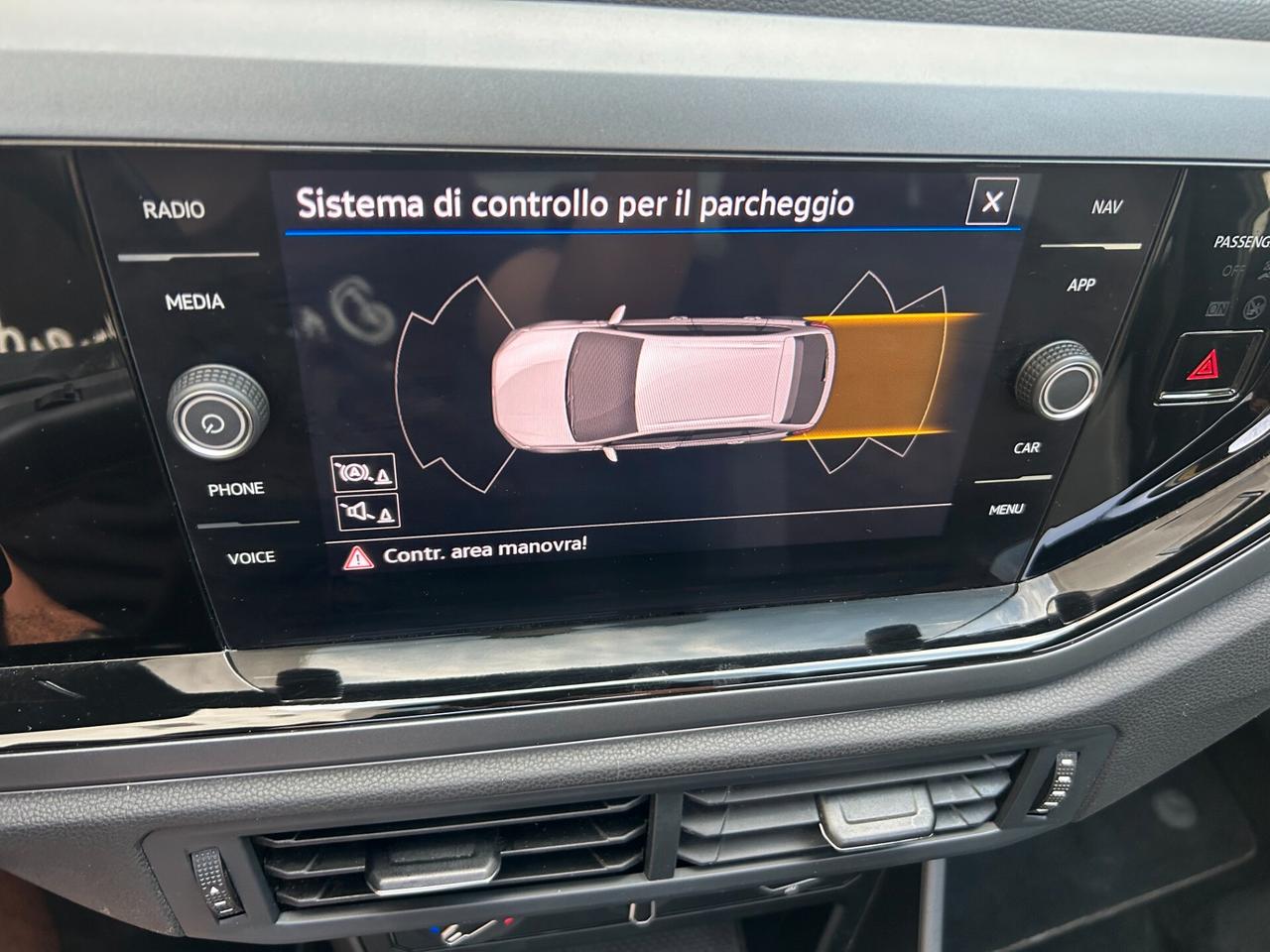 Volkswagen Taigo 2023 1.0 TSI 110 CV DSG R-Line FULL LEGGI!!!