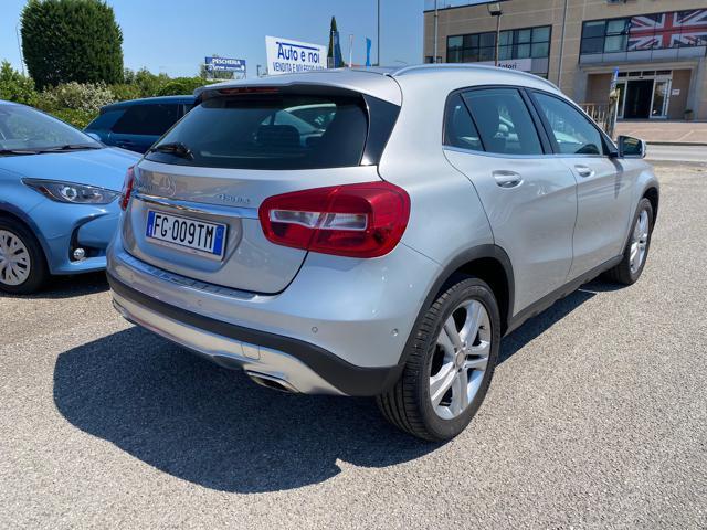 MERCEDES-BENZ GLA 220 d Automatic 4Matic Premium