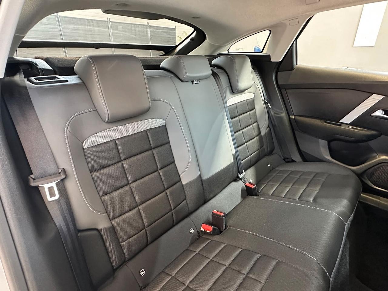 Citroen C4 PureTech 130 S&S EAT8 Plus