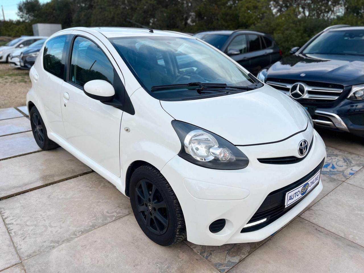 Toyota Aygo 1.0 12V VVT-i 5 porte Active Connect