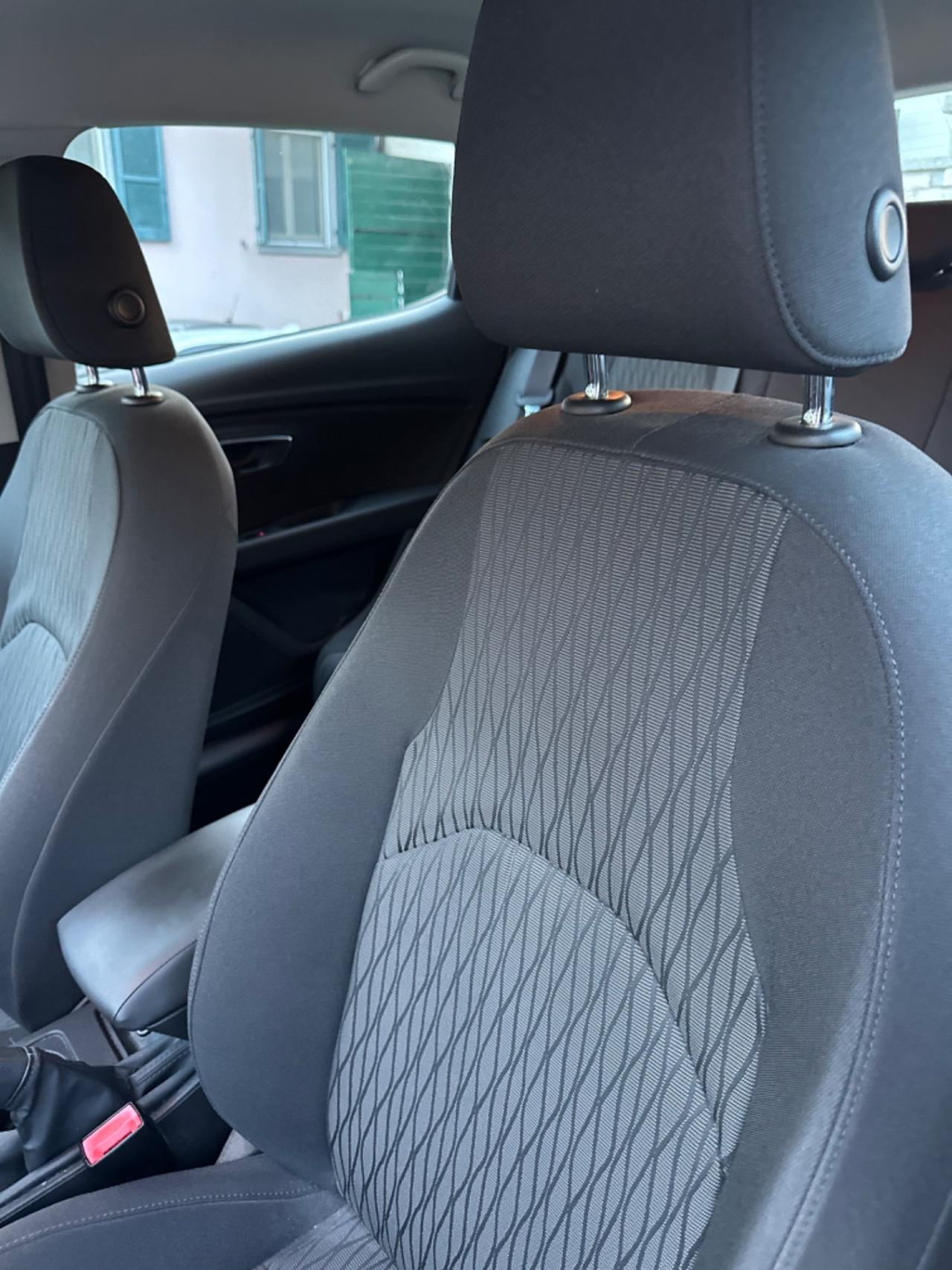 Seat LEON 1.6 TDI 105 CV 5p. STYLE KMCERT UNICOPR